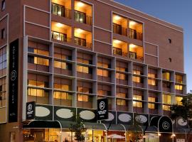 Adelaide Riviera Hotel
